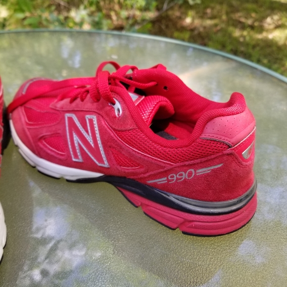 New Balance 990 Sneakers in Boys/ Youth size 6.5 fits women’s size 7.5-8 - Picture 3 of 9